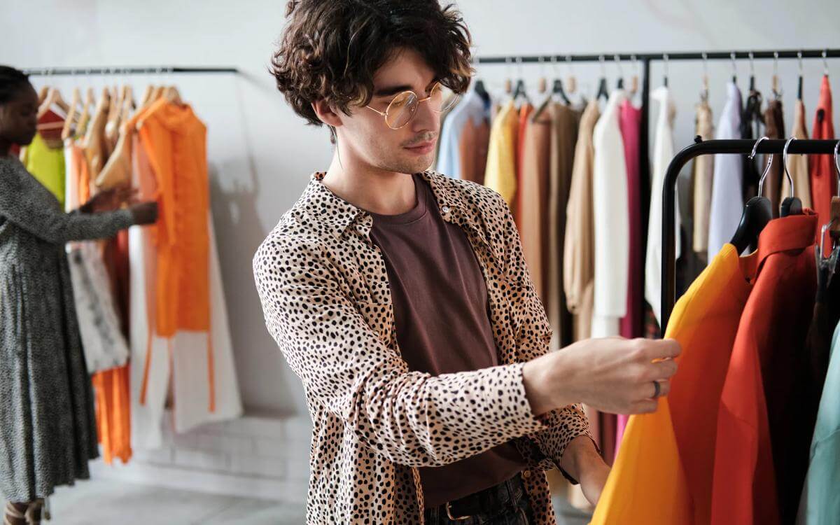 Recruiting temporary workers for Christmas: Five legal risks for retailers